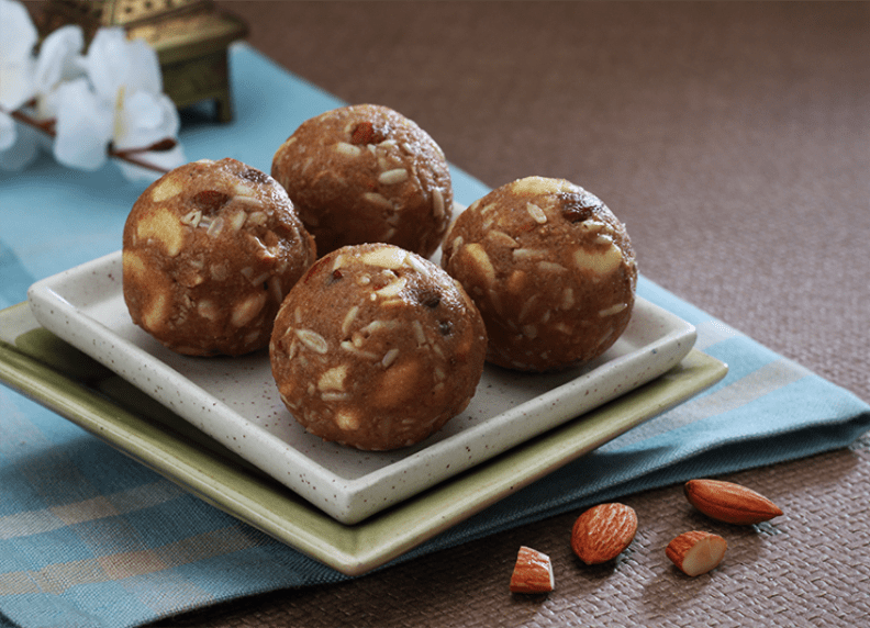 Panjiri Ladoo Recipe with Nutralite Choco Spread